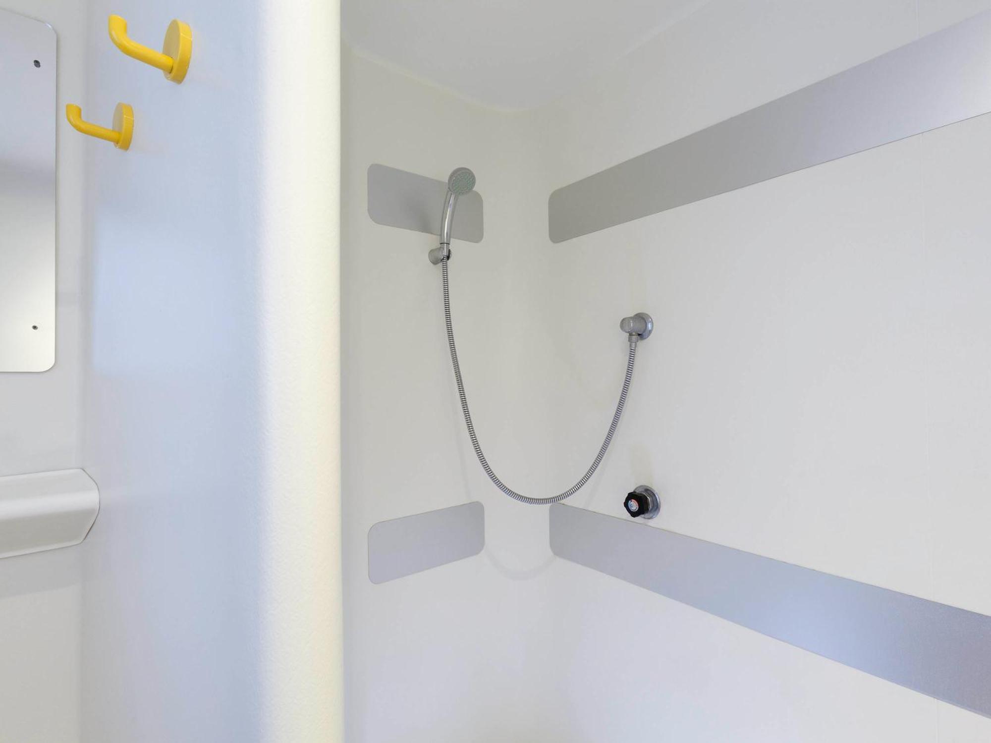Tip Hotel Cambrai Ex Hotel F1 Εξωτερικό φωτογραφία