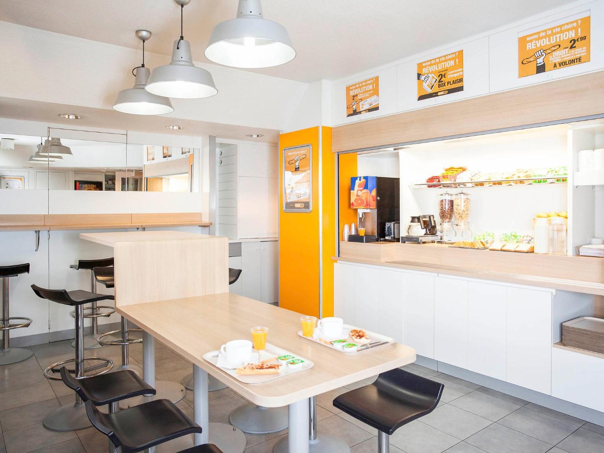 Tip Hotel Cambrai Ex Hotel F1 Εξωτερικό φωτογραφία